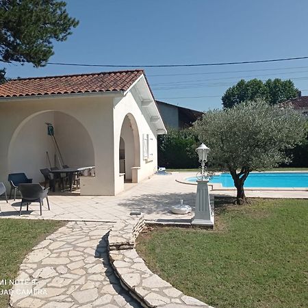 La Maison Basque Sainte-Livrade-sur-Lot ภายนอก รูปภาพ