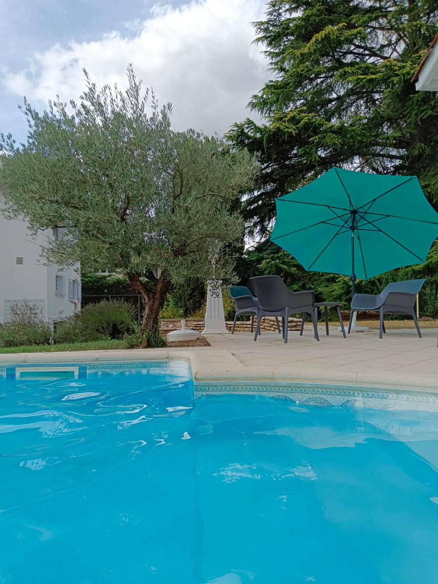 La Maison Basque Sainte-Livrade-sur-Lot ภายนอก รูปภาพ