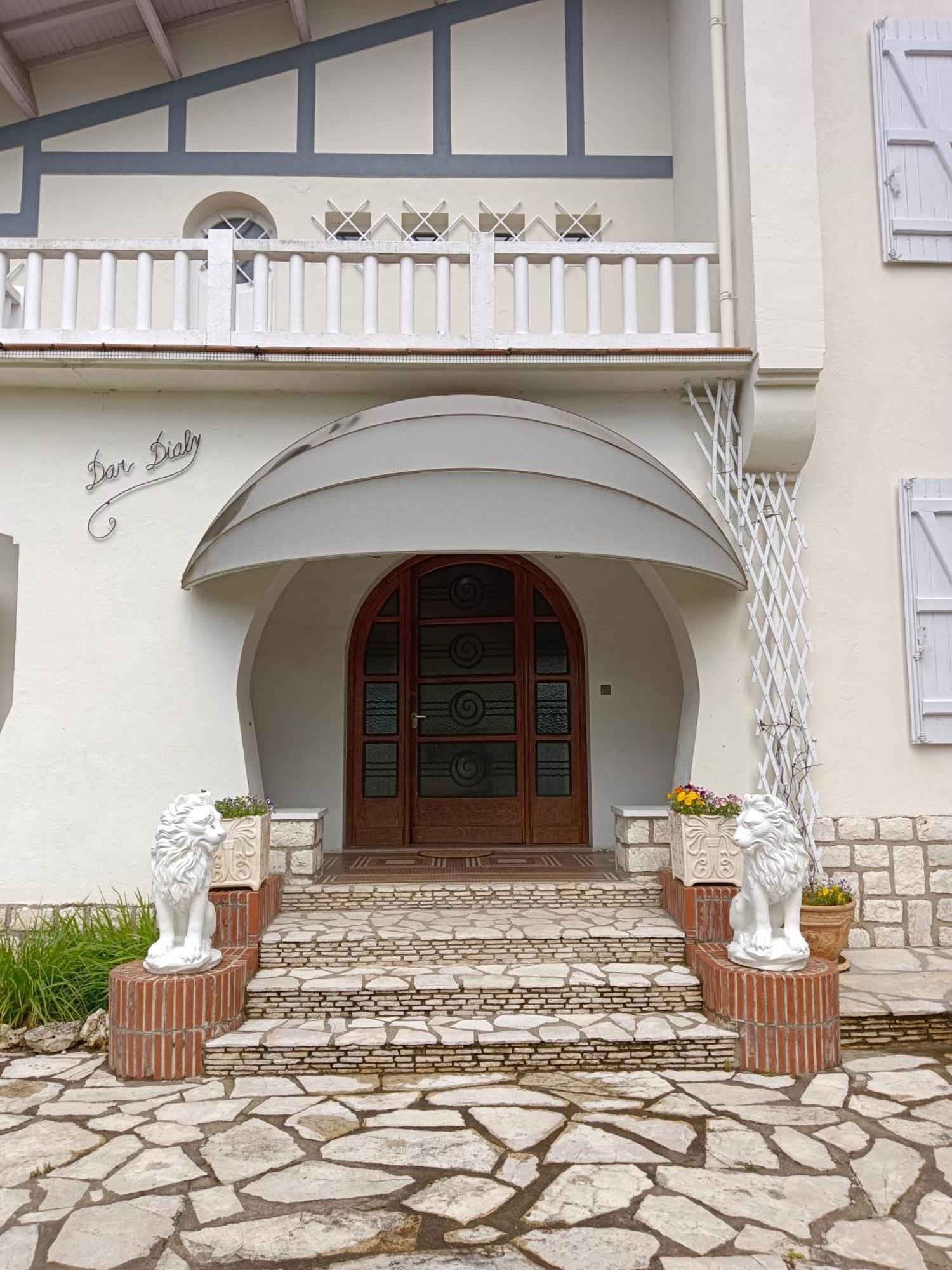 La Maison Basque Sainte-Livrade-sur-Lot ภายนอก รูปภาพ